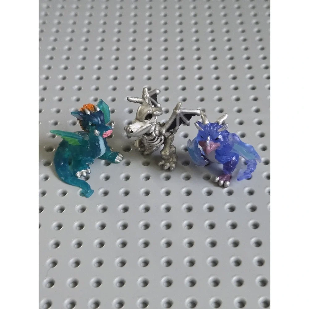 Dragamonz Dragon‎ Figures and Battle Cards 8pc Lot Collectible Toy